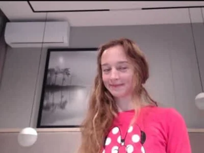 ShySchoolGirl — cam show live