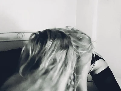 simoneonly4u — cam show live