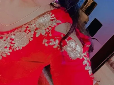 Simran-001 — cam show live