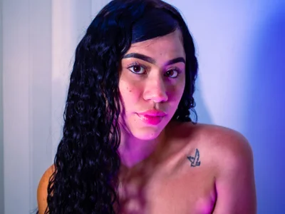Sofia-candyht — cam show live