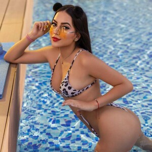 SofieBunnie — cam show live