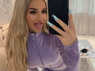 SpoilM3Mor33 — cam show live