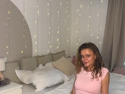Stella_Rosee — cam show live