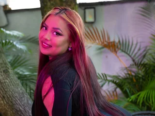 tatikaanyxx — cam show live