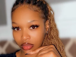 ThickLucia — cam show live
