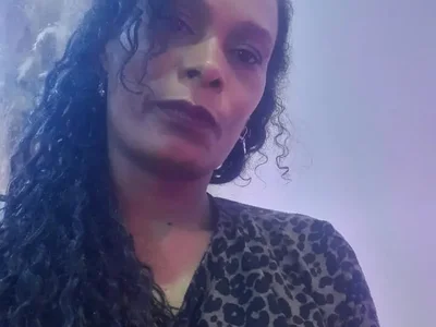 tiharaladys — cam show live