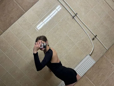 UncaringArtery — cam show live