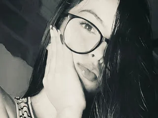VAL18 — cam show live