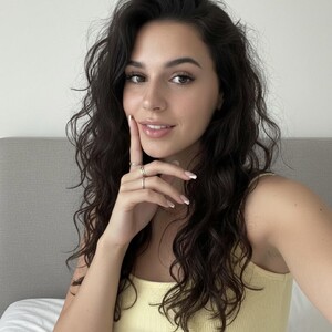 ValessiaMoon — cam show live