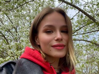 VeronaBrucker — cam show live