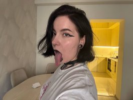 Vivi-Squirrel — cam show live