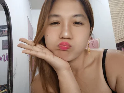 YourOutsideWorld — cam show live