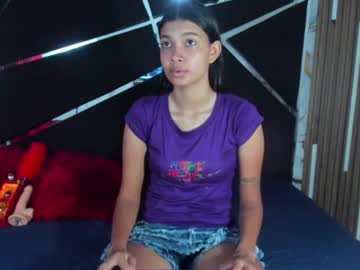 zoe_blake2 — cam show live